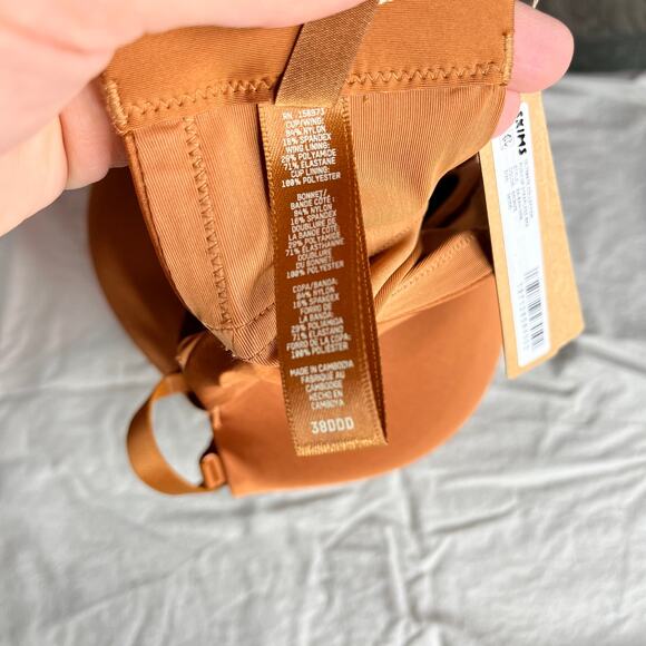 Skims Ultimate Collection Push-Up Strapless Bra Size 38DDD Bronze NWT - Picture 5 of 7